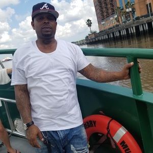 Meet your Posher, Johnathan